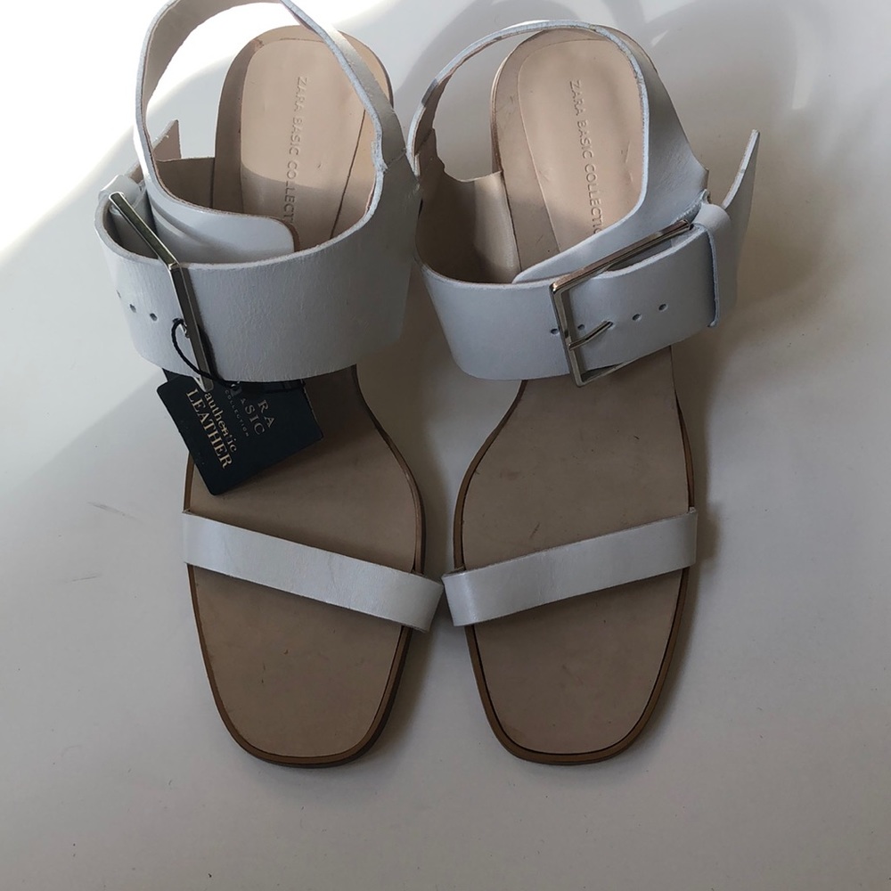 NEW Zara white leather block heel sandals
